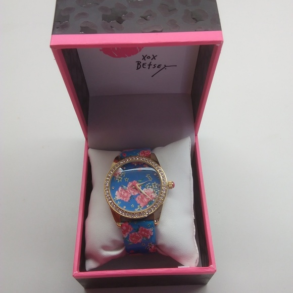 Betsey Johnson New Rose on Blue Watch - Picture 1 of 3